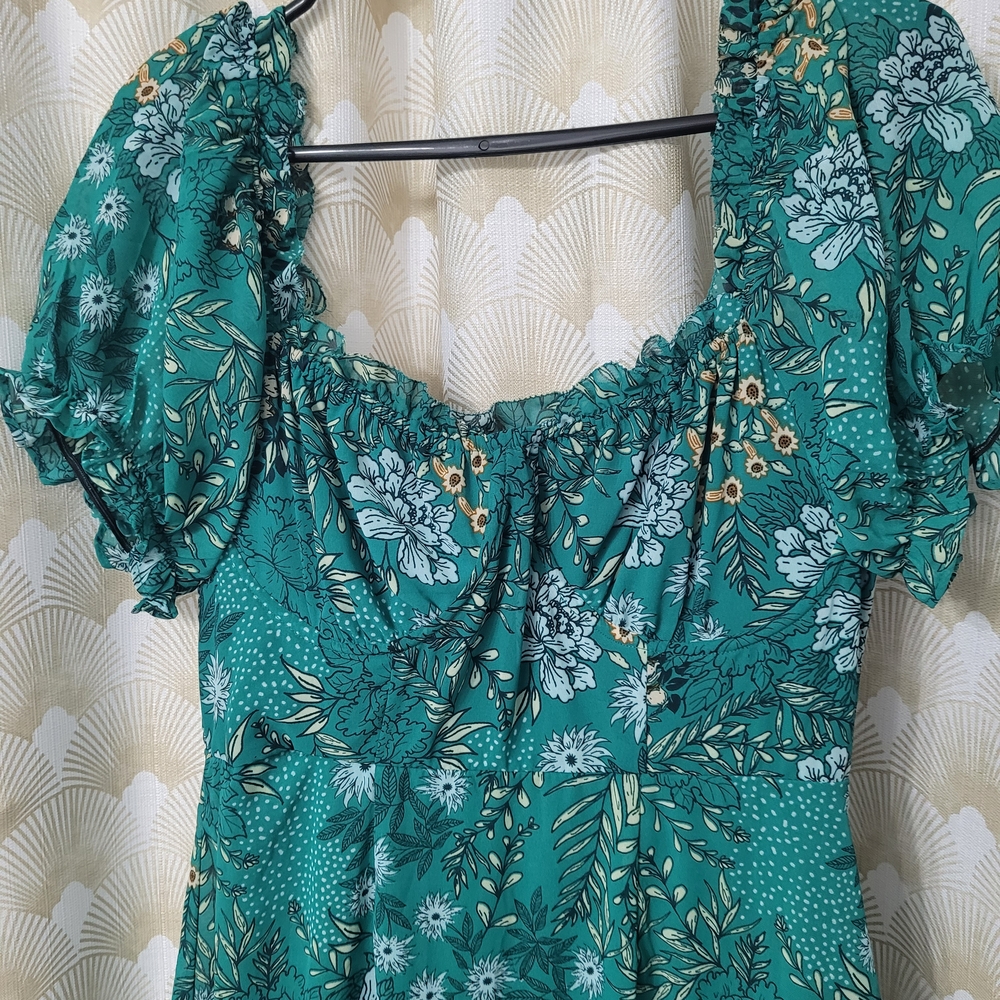 Floral Green Puff Sleeve Dress